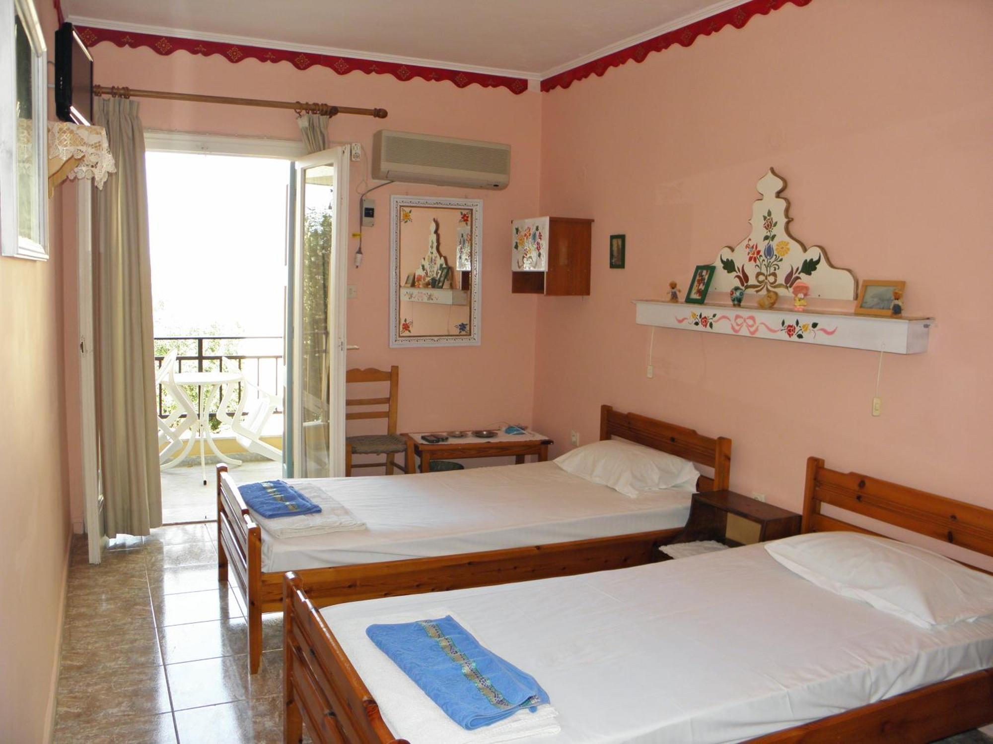 Katerina'S Apartment Plomari 外观 照片